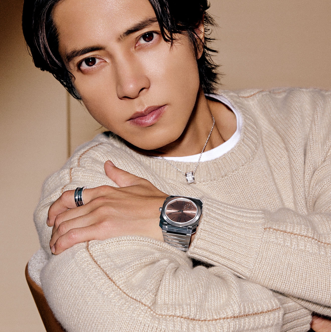 山下智久とBVLGARI：革新と美学が融合するブルガリウォッチの魅力